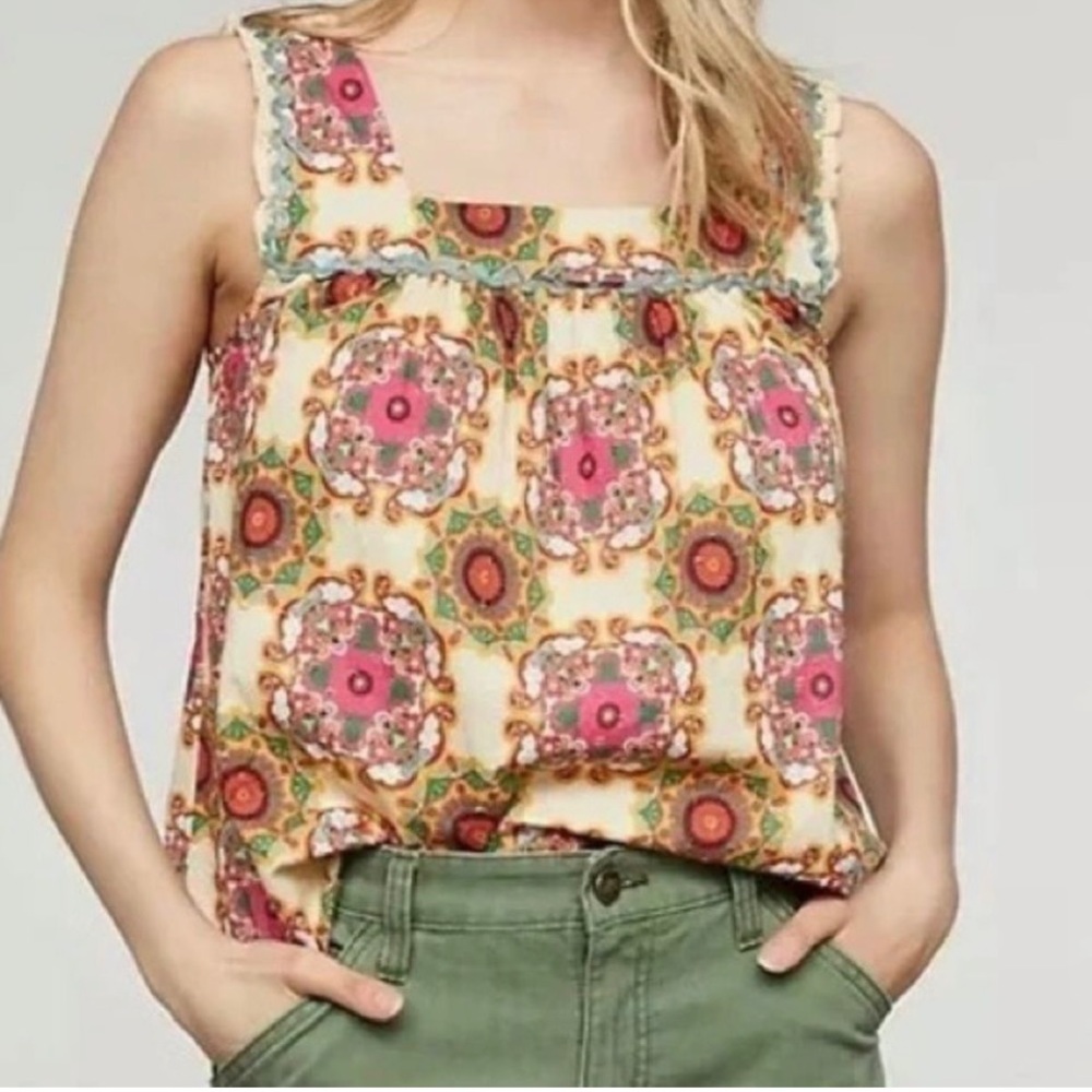 Anthropologie Let Me Be Abstract Ruffled Tank. Size 6 Excellent condition
